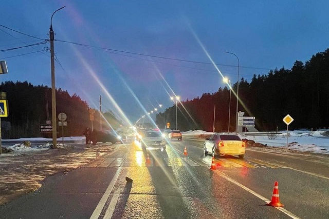 Мужчина, которого в Волжске сбила иномарка, умер в больнице