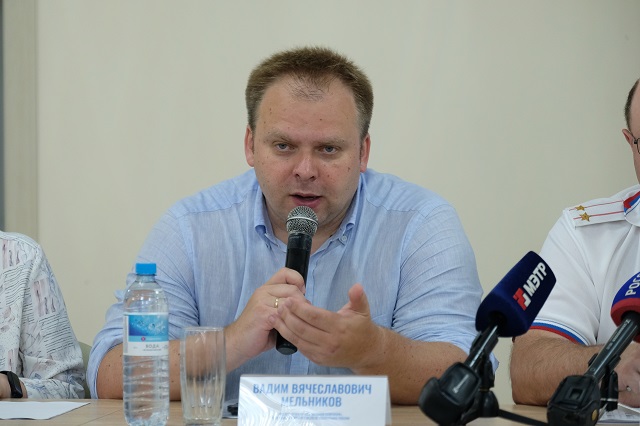 AKIL5819.JPG
