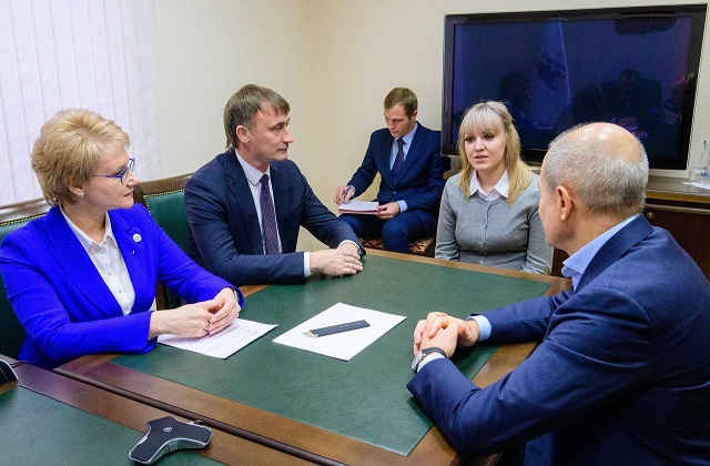 Глава Марий Эл Юрий Зайцев провел прием граждан1.jpg